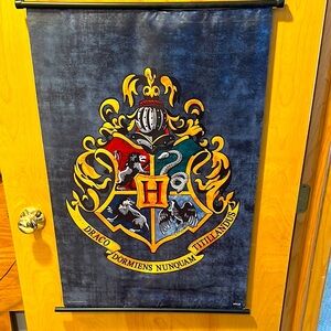 Harry Potter Hogwarts Crest Wall Hanging